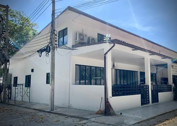 Island House Rentals 26